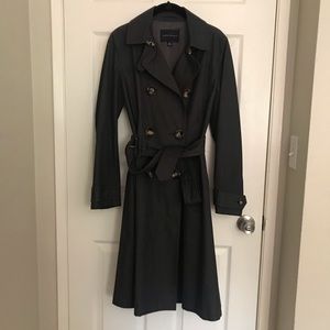 Banana Republic fitted trench coat